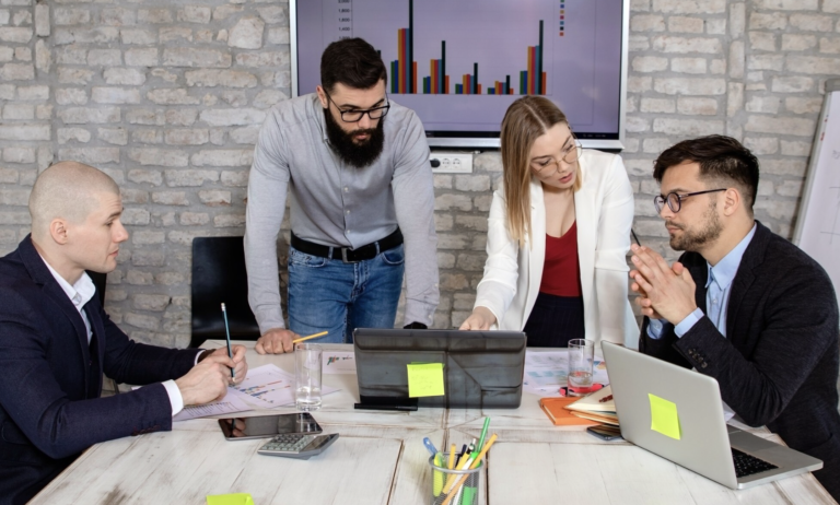 How to Start a Successful Business Like a Pro: 10 Powerful Strategies